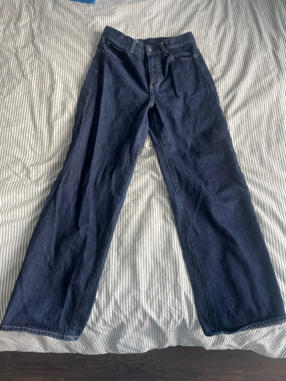 Uniqlo Navy Relaxed Wide-Leg Jeans